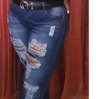 Load image into Gallery viewer, Plus Size | Rip N Strips Jeans