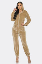 Load image into Gallery viewer, 3 Colors | Pearls Velour 2pc Set
