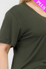 Load image into Gallery viewer, Plus Size Basic Short Sleeve T-shirt
