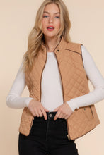 Load image into Gallery viewer, Suede Piping Quilted Padding Vest
