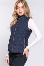 Load image into Gallery viewer, Suede Piping Quilted Padding Vest
