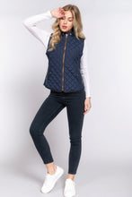 Load image into Gallery viewer, Suede Piping Quilted Padding Vest
