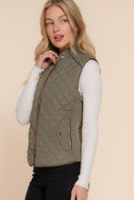 Load image into Gallery viewer, Suede Piping Quilted Padding Vest
