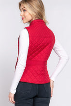 Load image into Gallery viewer, Suede Piping Quilted Padding Vest
