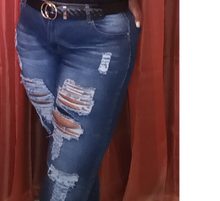 Load image into Gallery viewer, Plus Size | Rip N Strips Jeans
