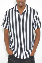 Load image into Gallery viewer, Mens Short Sleeve Striped Button Down Print Shirt
