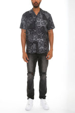 Load image into Gallery viewer, Mens Collared Print Button Down
