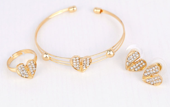 DAINTY GIRL 4 PIECE  RHINESTONE HEART SET