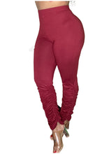 Load image into Gallery viewer, She&#39;s Scrunched Leggings 3 colors
