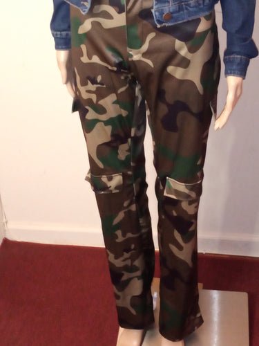 ALL ABOUT THE CAMO CARGO PANTS - spazz26