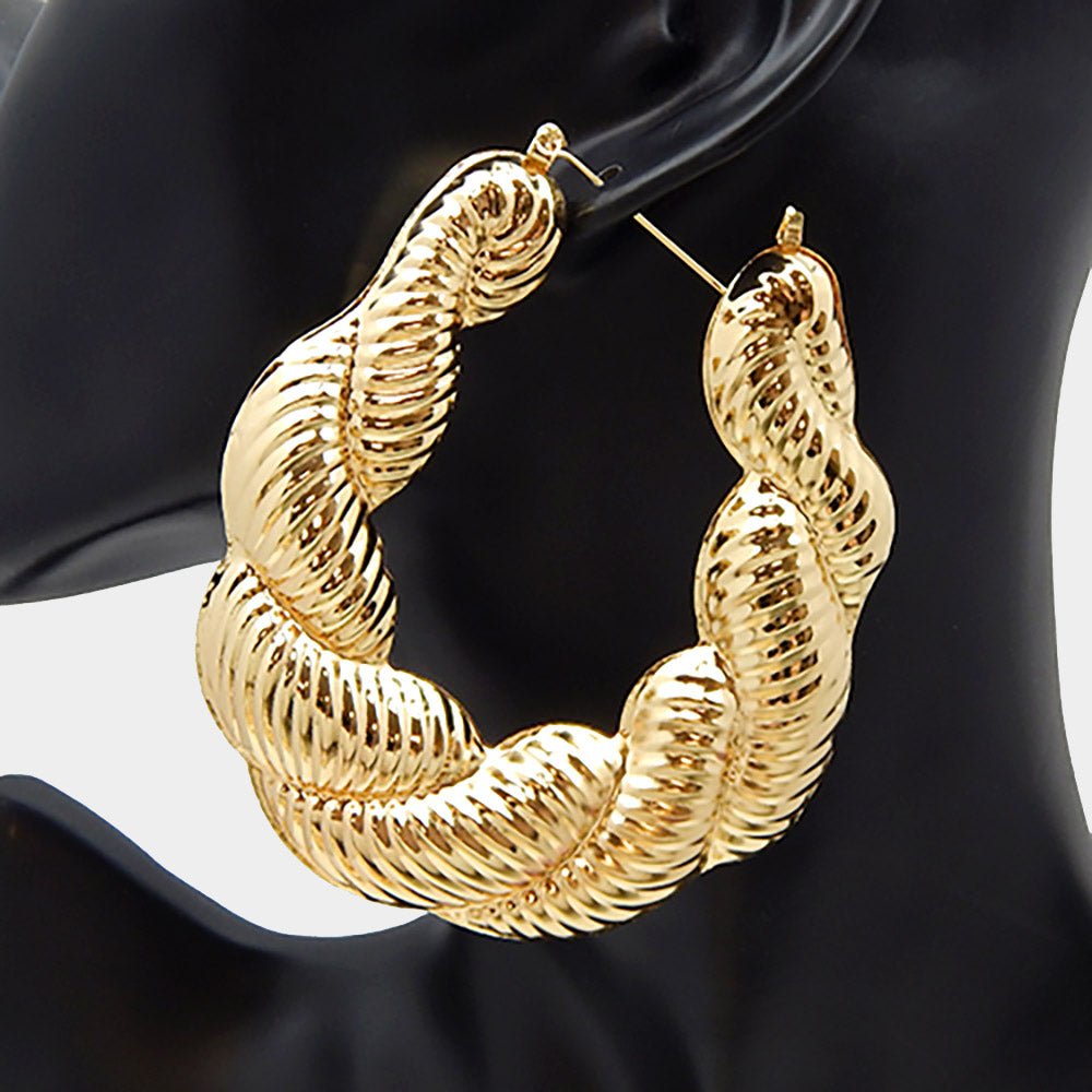 TWISTED METAL HOOP PIN CATCH EARRINGS  EG0012